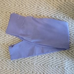 NVGTN periwinkle scrunch leggings nwot